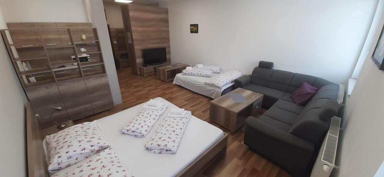 Apartments Modom Liptovský Mikuláš エクステリア 写真